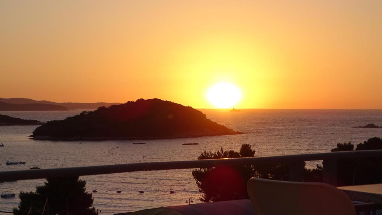 Hotel Ardiani Ksamil Exteriér fotografie