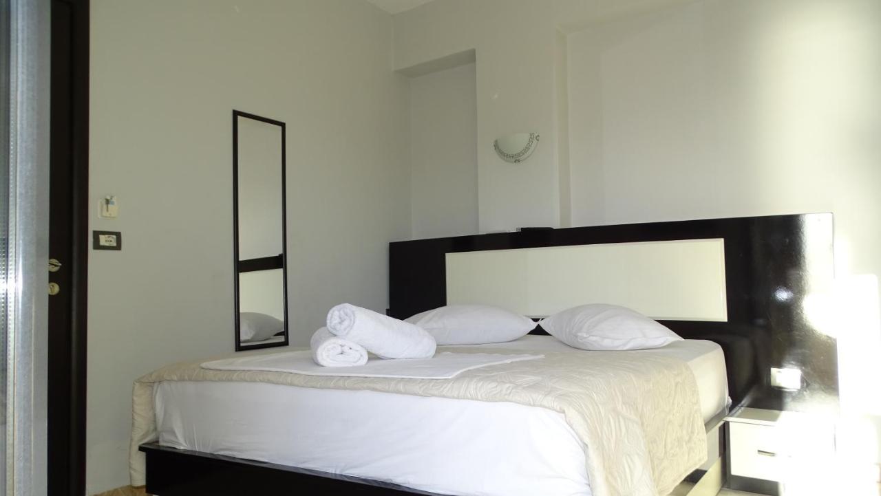 Hotel Ardiani Ksamil Exteriér fotografie
