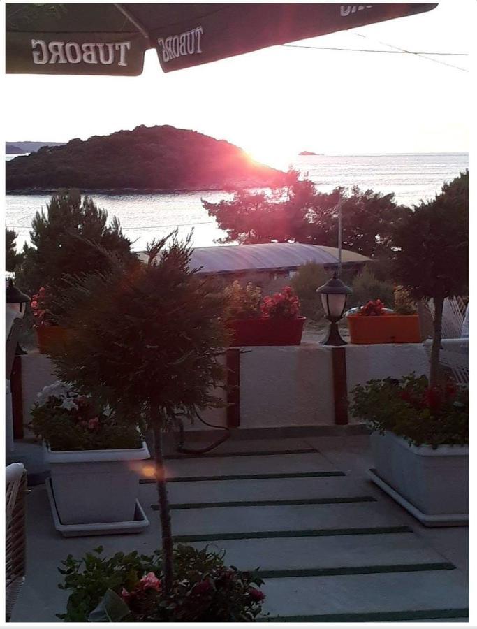 Hotel Ardiani Ksamil Exteriér fotografie